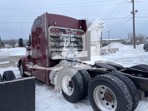 2012 KENWORTH T660 - image 4 of 6