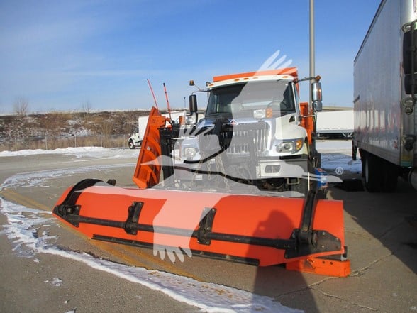 2005 INTERNATIONAL WORKSTAR 7300 - image 1 of 6