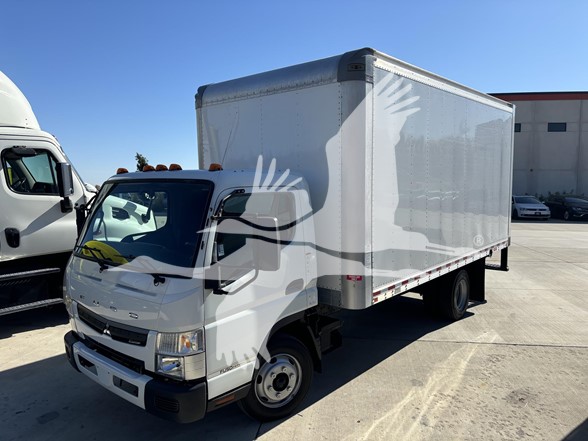 2020 MITSUBISHI FUSO FE140 - image 1 of 6