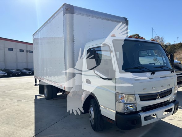 2020 MITSUBISHI FUSO FE140 - image 3 of 6