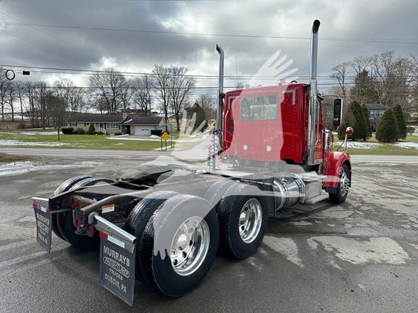 2016 FREIGHTLINER CORONADO 132 - image 3 of 6