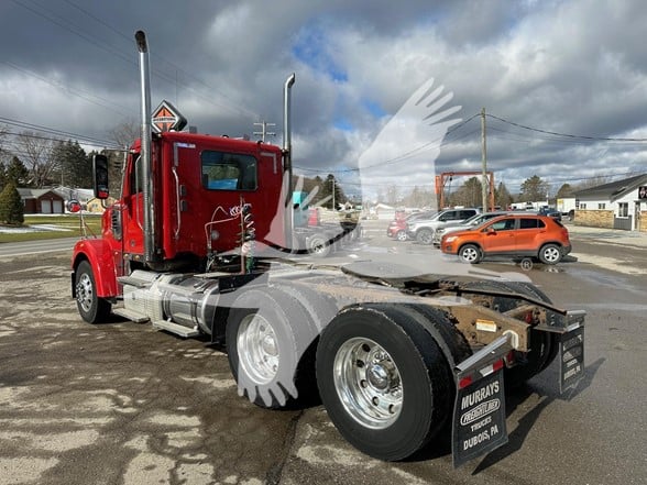 2016 FREIGHTLINER CORONADO 132 - image 5 of 6